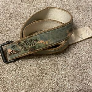 American Eagle belt